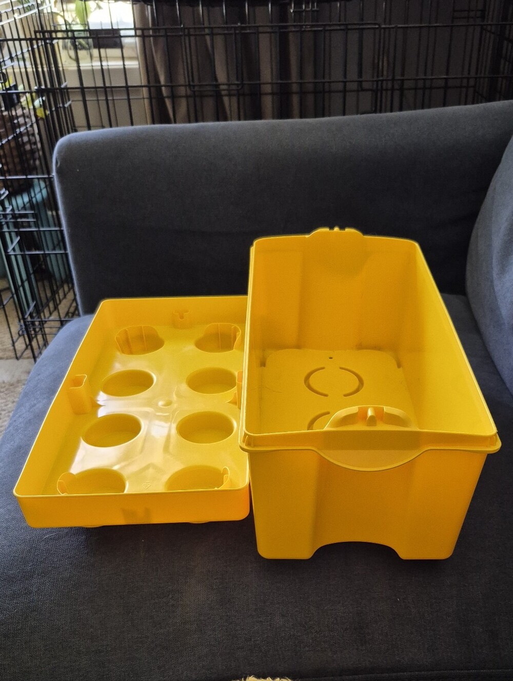 Lego Yellow Storage Container - Picture 4 of 4